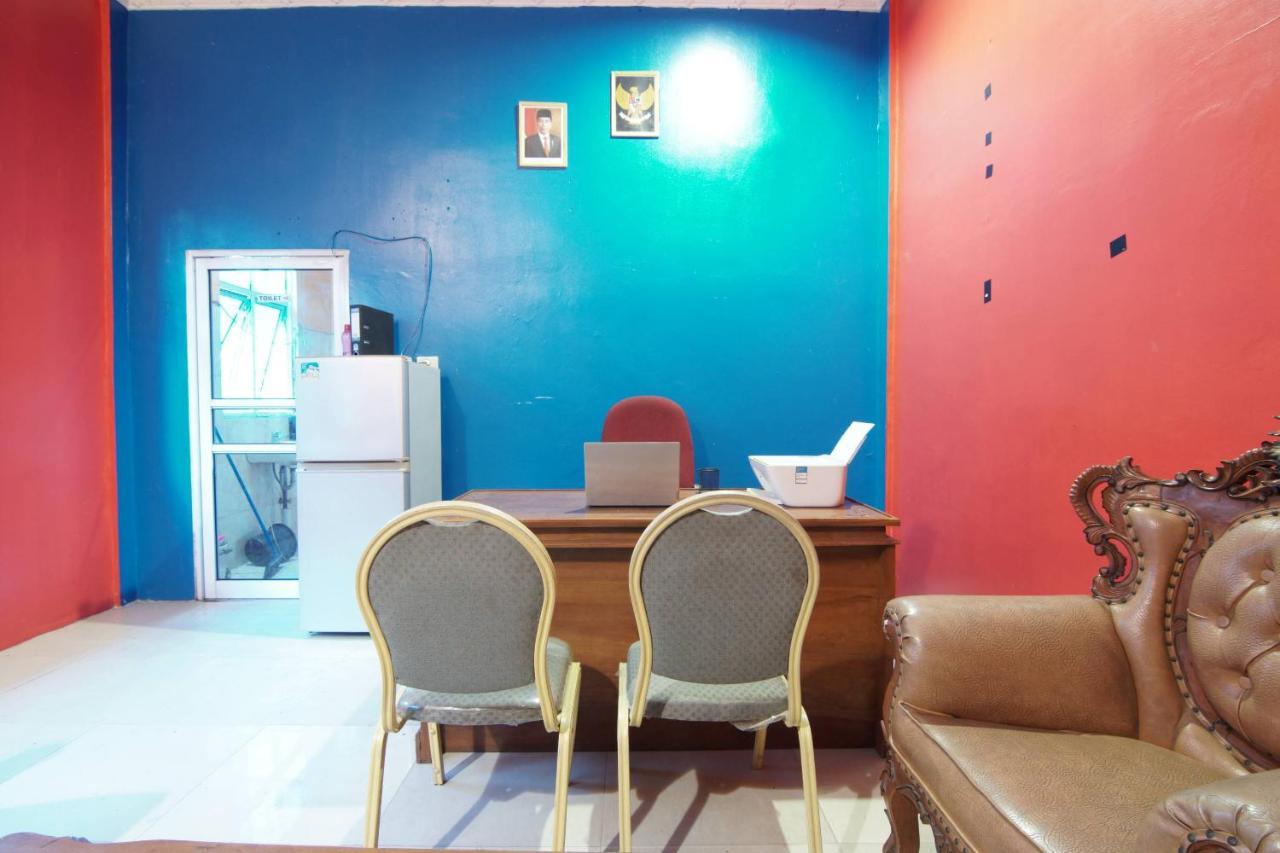 Oyo 91510 Homestay Utama Syariah Pekanbaru Εξωτερικό φωτογραφία